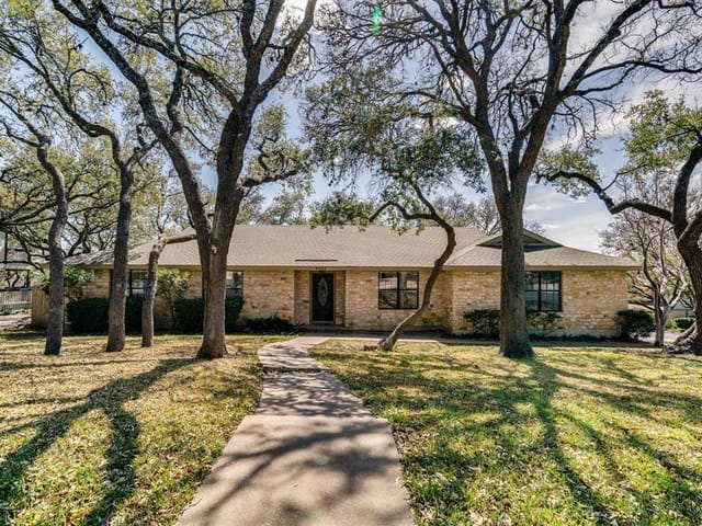9507 Winding Oak Trl