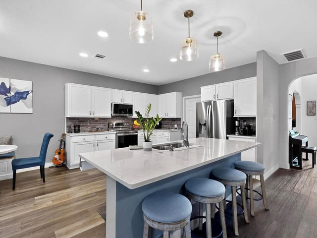 952 Hometown Pkwy