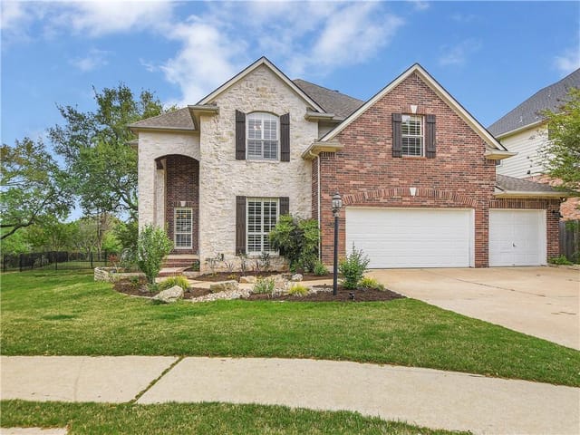 9521 Corbe Dr