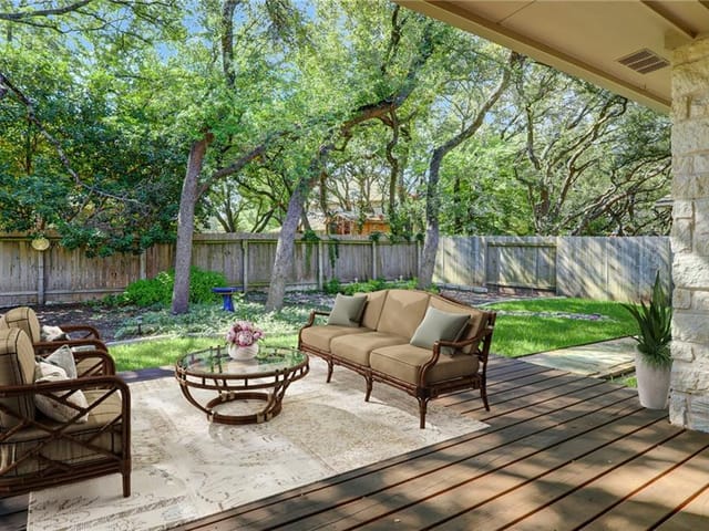 9529 Graceland Trl