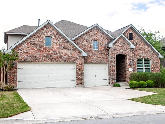953 Catalina Ln