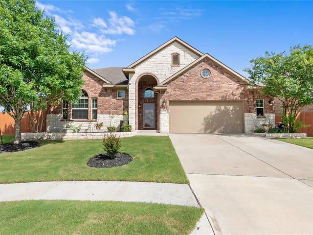 953 Vista Gardens DR
