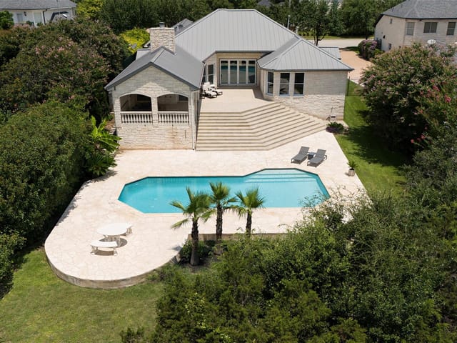 9546 Big View Dr