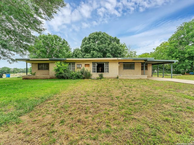 955 university Ln