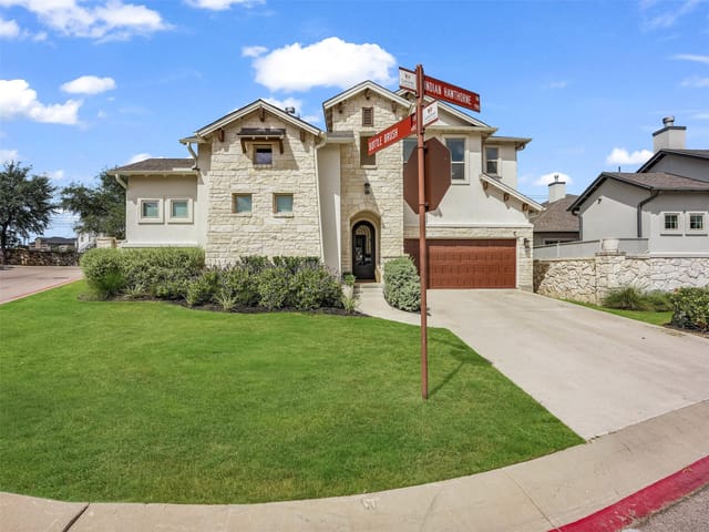 960 Indian Hawthorne DR Unit #V