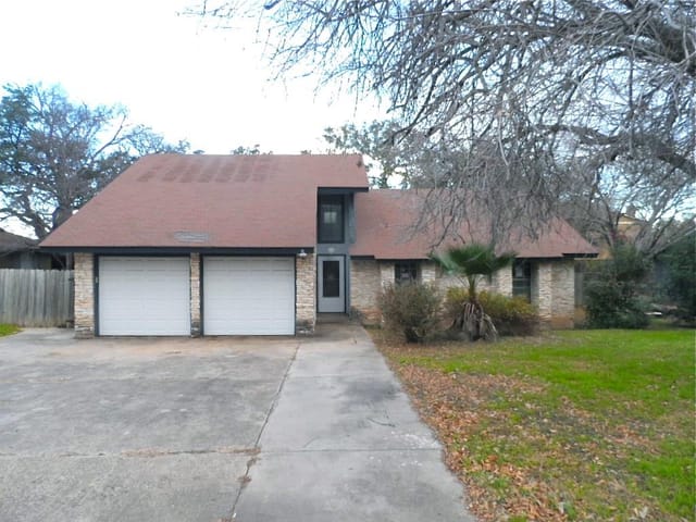 9606 Newberry Dr