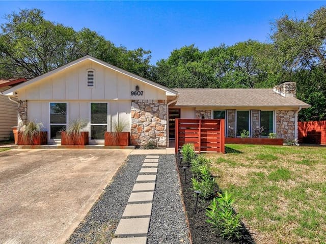 9607 Chukar Cir