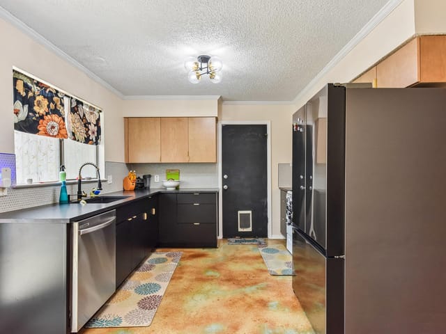 9610 Covey RDG