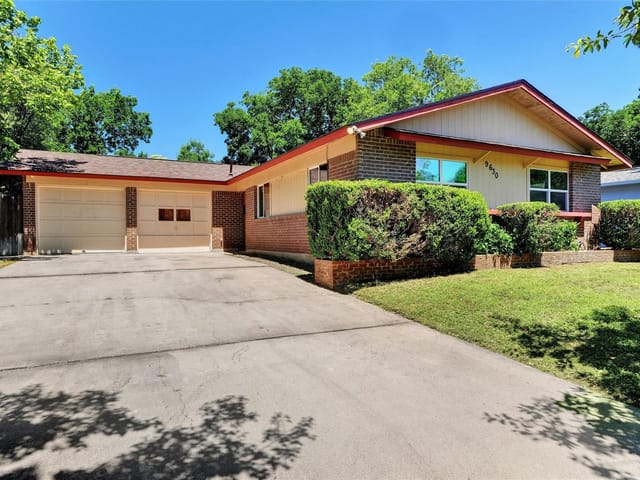 9630 Newfoundland Cir