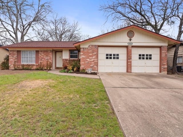 9634 Newfoundland Cir