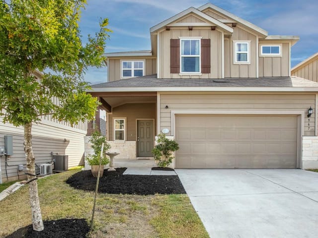 967 Pepperbark Loop