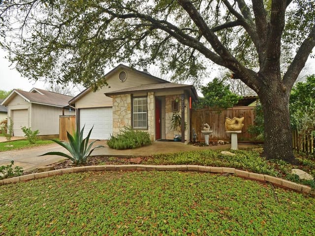 9708 Curlew Dr
