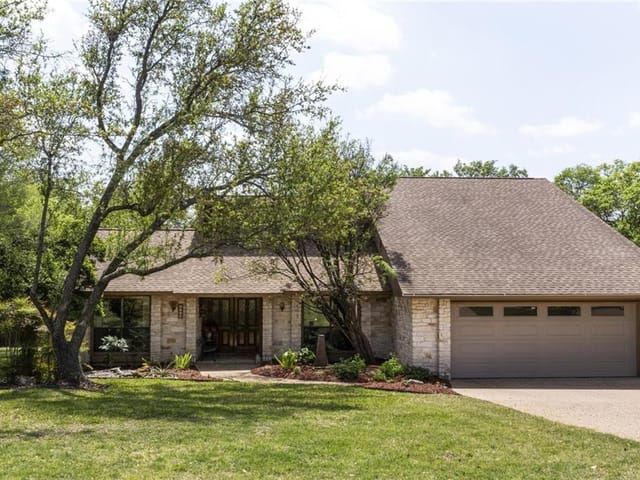 9708 Grand Oak Dr