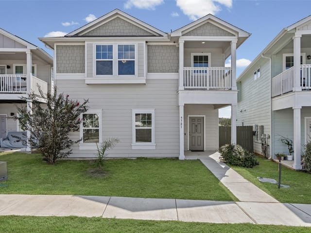 9721 Morning Iris DR
