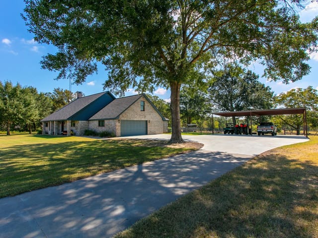 974 State Highway 21 Hwy E