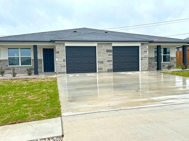 977 Cline DR Unit #A-B