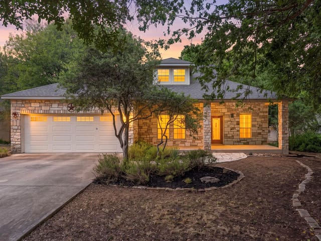 98 Brookhollow DR