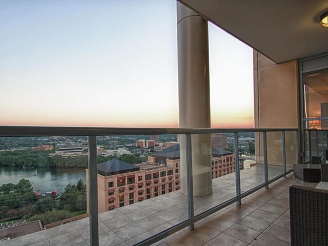 98 San Jacinto Blvd Unit #1406