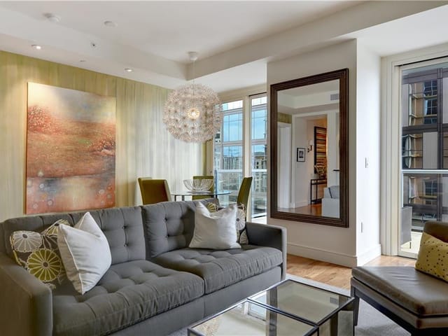98 San Jacinto Blvd Unit #806