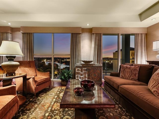98 San Jacinto Blvd Unit #807