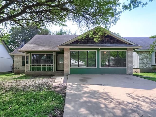 9800 Woodshire Dr