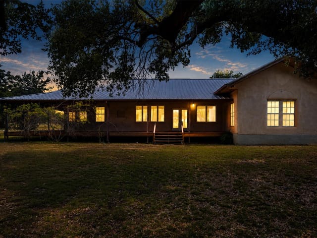 981 River Bend DR