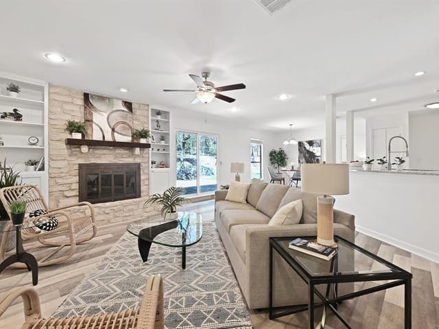 9810 Timber Ridge Pass