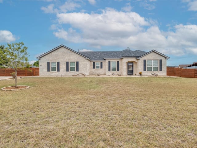 9812 Southshore Dr