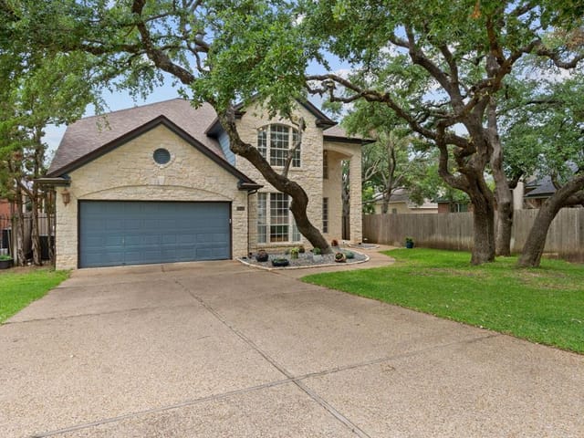 9818 Drip Rock Ln