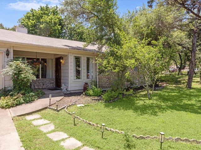 9825 Timber Ridge Pass