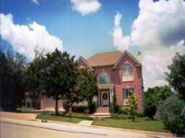 9826 SCENIC BLUFF DR