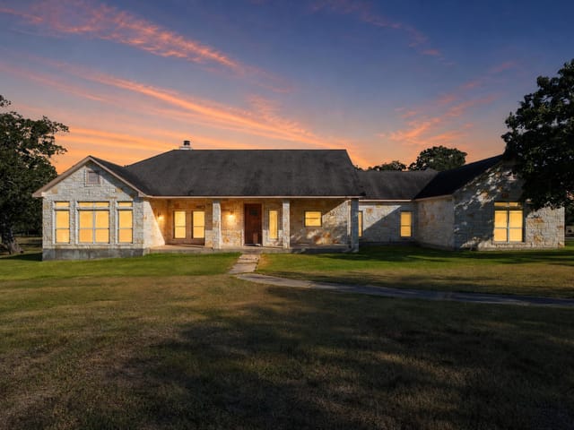 986 High Grove RD