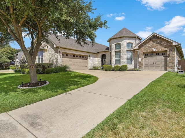 9905 Morgan Creek Dr