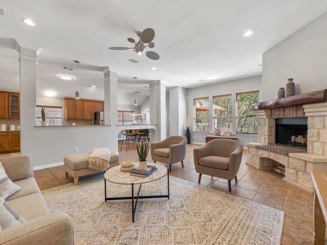 9905 Savannah Ridge DR
