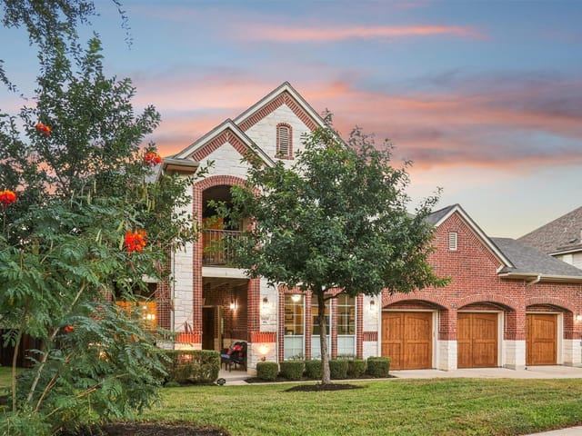 9909 Whitley Bay DR