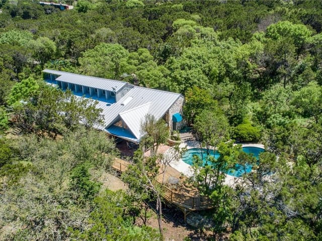 999 Roadrunner Rd