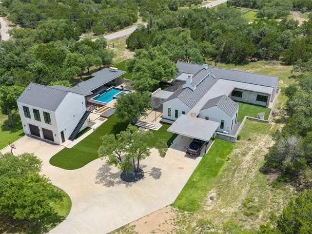103 Victorian Oaks LN