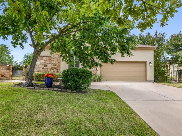 210 Rivulet LN