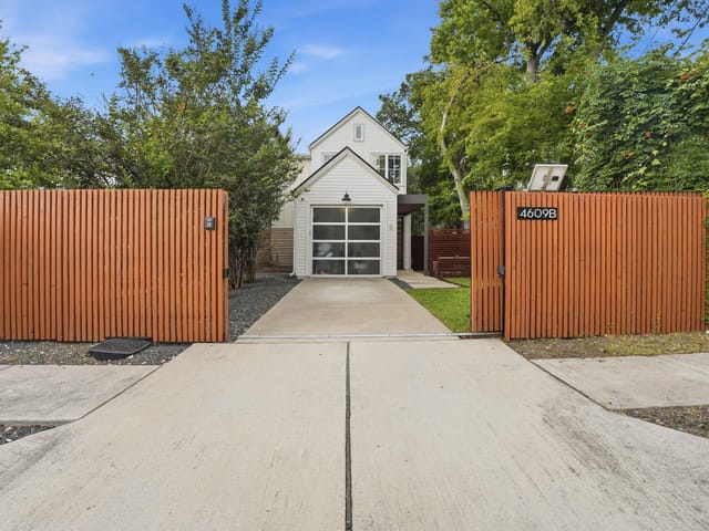 4609 Sara DR Unit #B