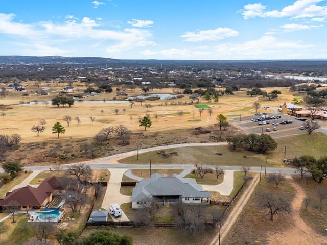 625 Skyline DR