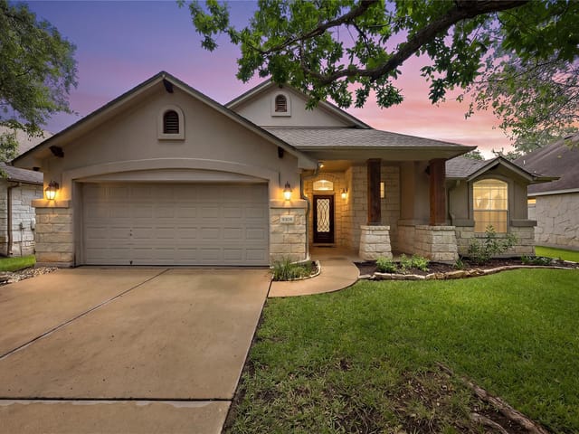 9309 Manipari LN - front exterior - Luxury home in Circle C Ranch Ph C Sec 09, Austin, TX