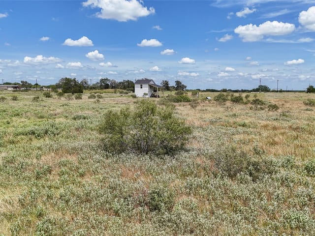 Lot 1 Fox LN