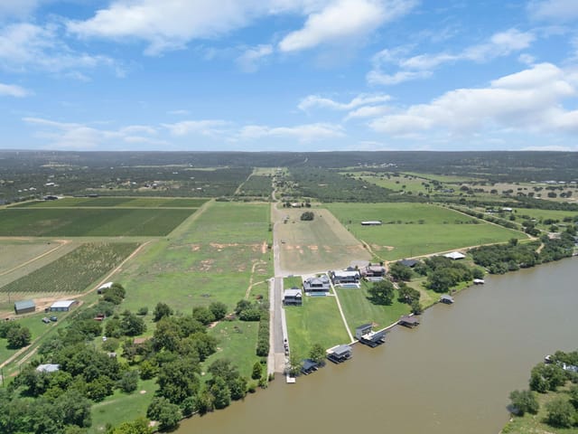 Lot 18  Lone Oak Dr