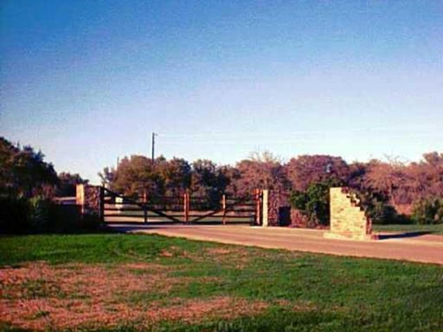 LOT 19 SANDY OAKS RNCH