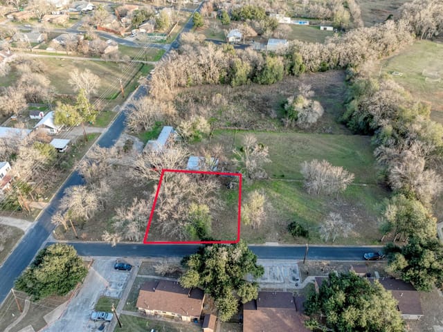Lot 2 E Alamo St