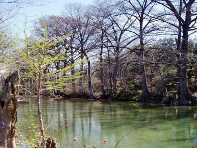 RIVER MEADOWS RD
