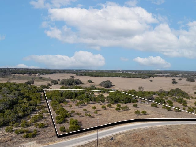 TBD Burnet Oaks Lot 10 Dr