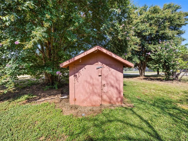 TBD N River Oaks Dr