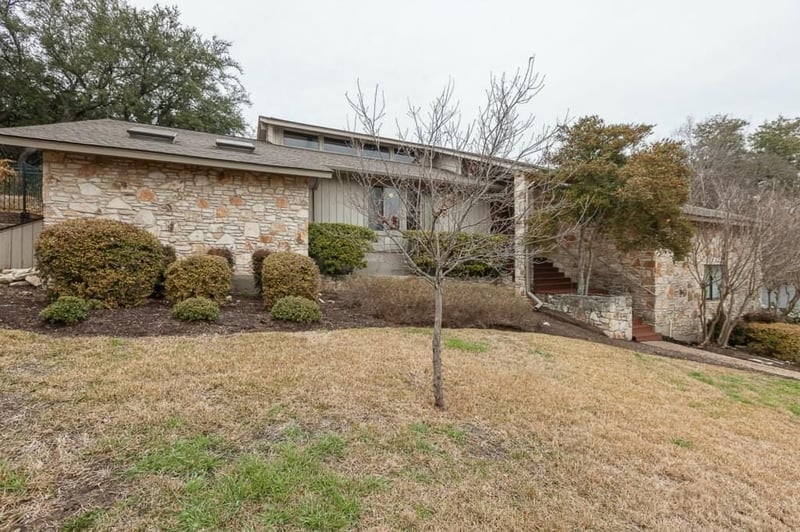 Virtual tour of 10624 Spicewood PKWY