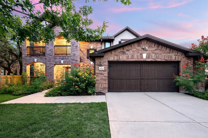 Virtual tour of 11221 Bastogne LOOP
